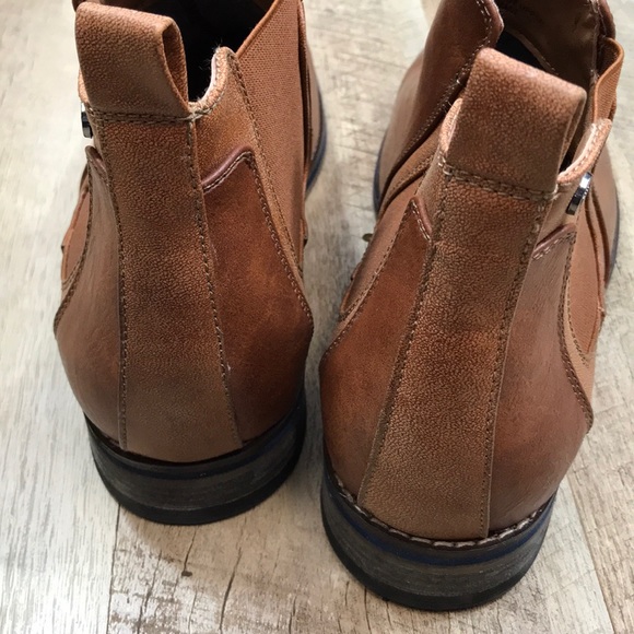 New Mens Robert Wayne Vegan Leather Chelsea Boots - Picture 7 of 8